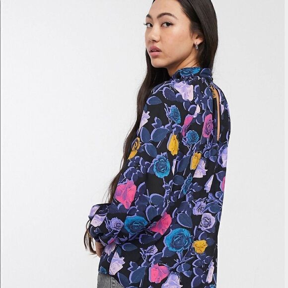 NWOT Monki rose print high neck blouse in multi - Picture 2 of 4